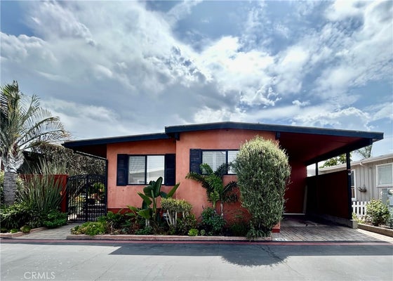 103 YORKTOWN, NEWPORT BEACH, CA 92660 - Image d5b57a2f143a64bb6734bc6db08cf17d/1965716160
