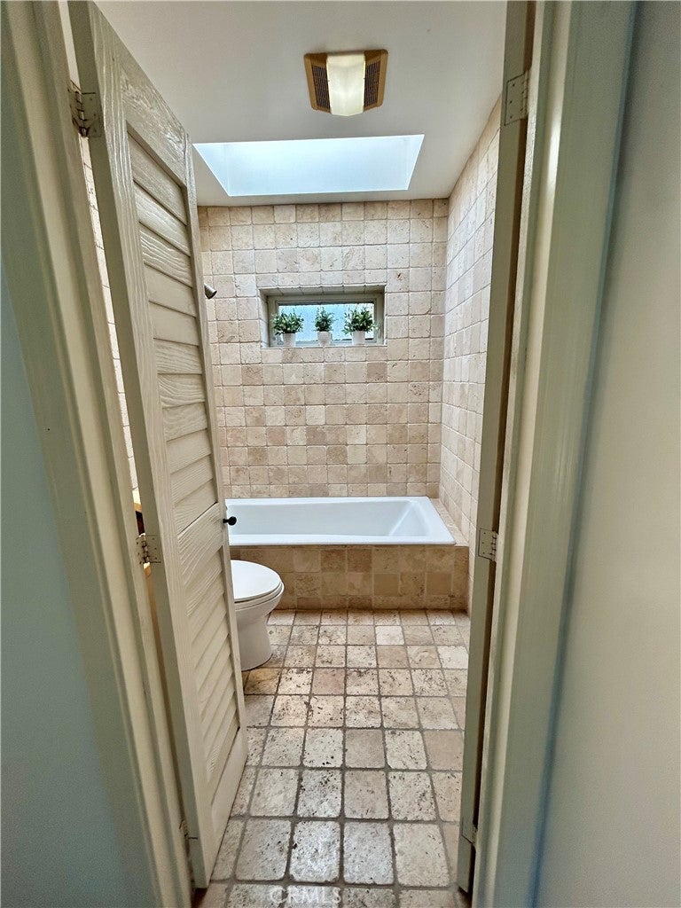103 Yorktown, Newport Beach CA 92660 - Photo 30
