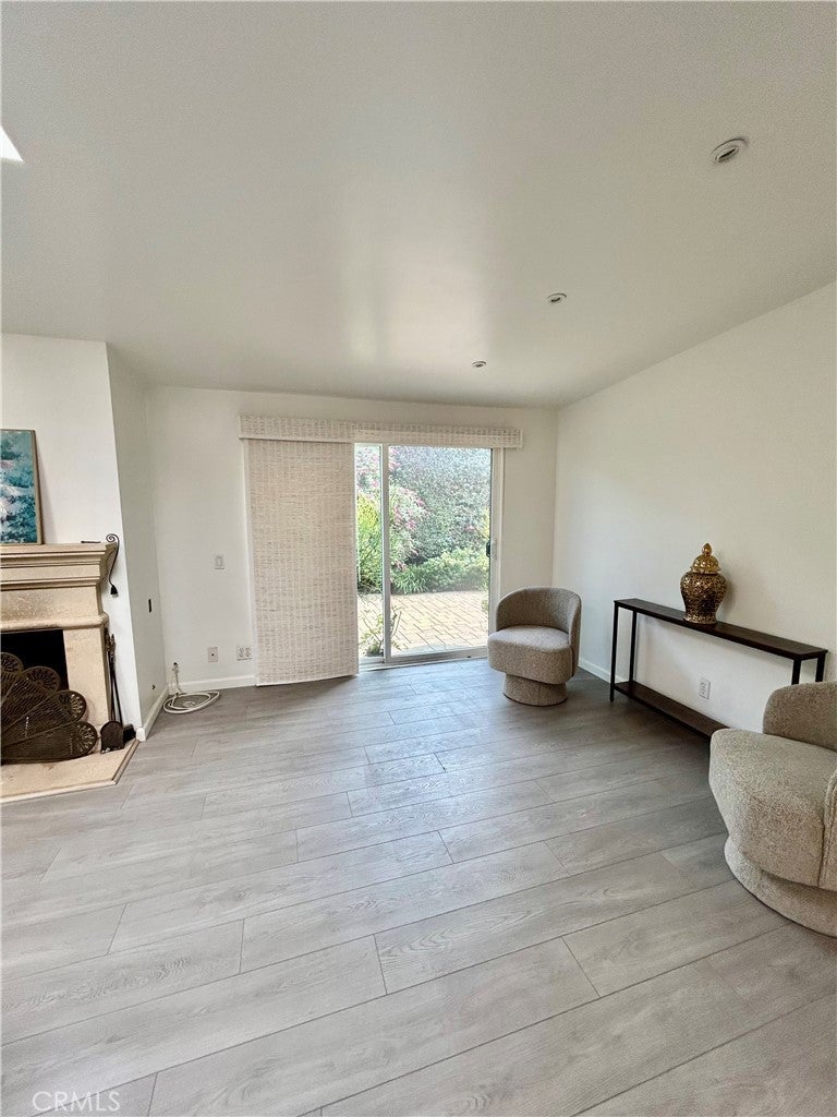 103 Yorktown, Newport Beach CA 92660 - Photo 24