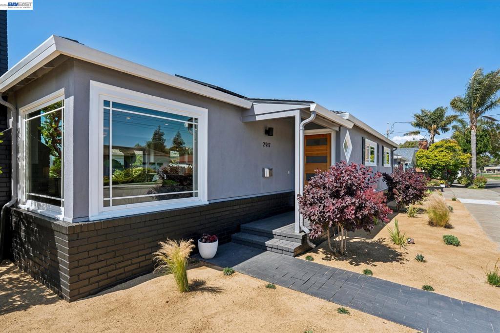 2917 Waterton