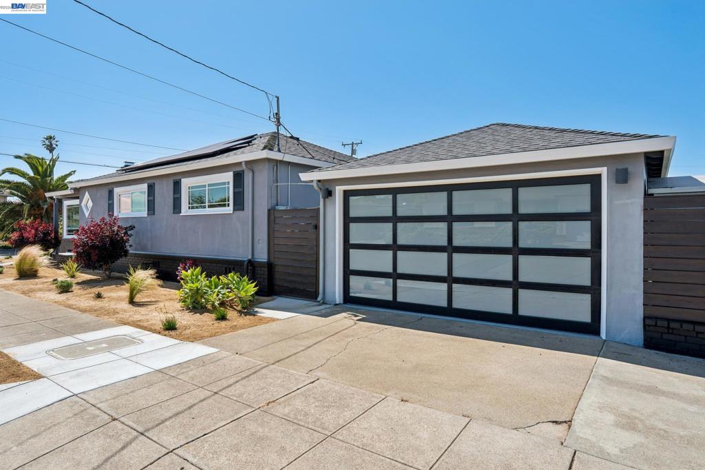 2917 Waterton