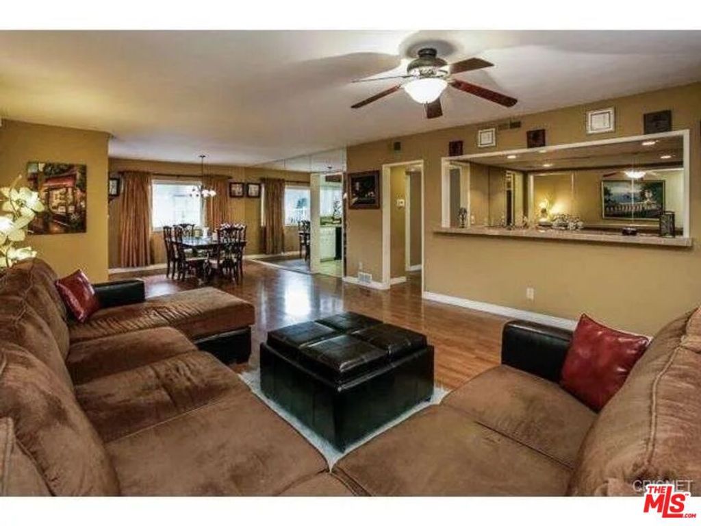 Photo of 5301 Yarmouth Avenue #2, Encino, CA 91316 (MLS # 25558541)