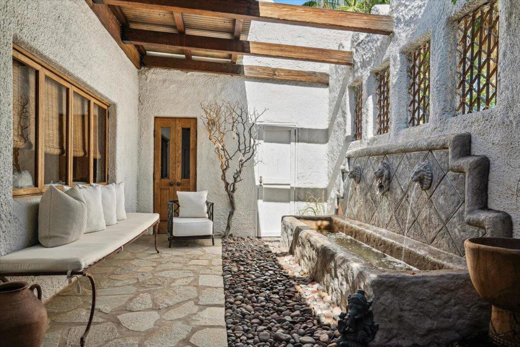 Magnesia Falls Cove - Residential
