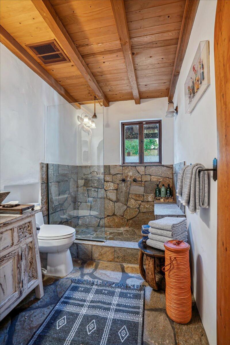 Magnesia Falls Cove - Residential