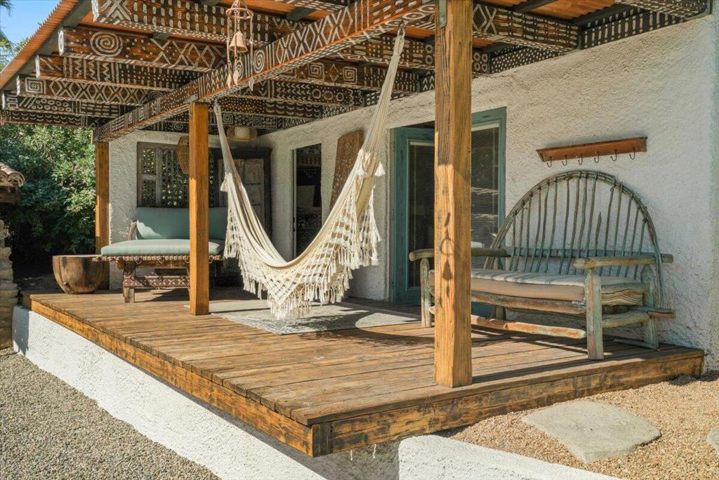 Magnesia Falls Cove - Residential