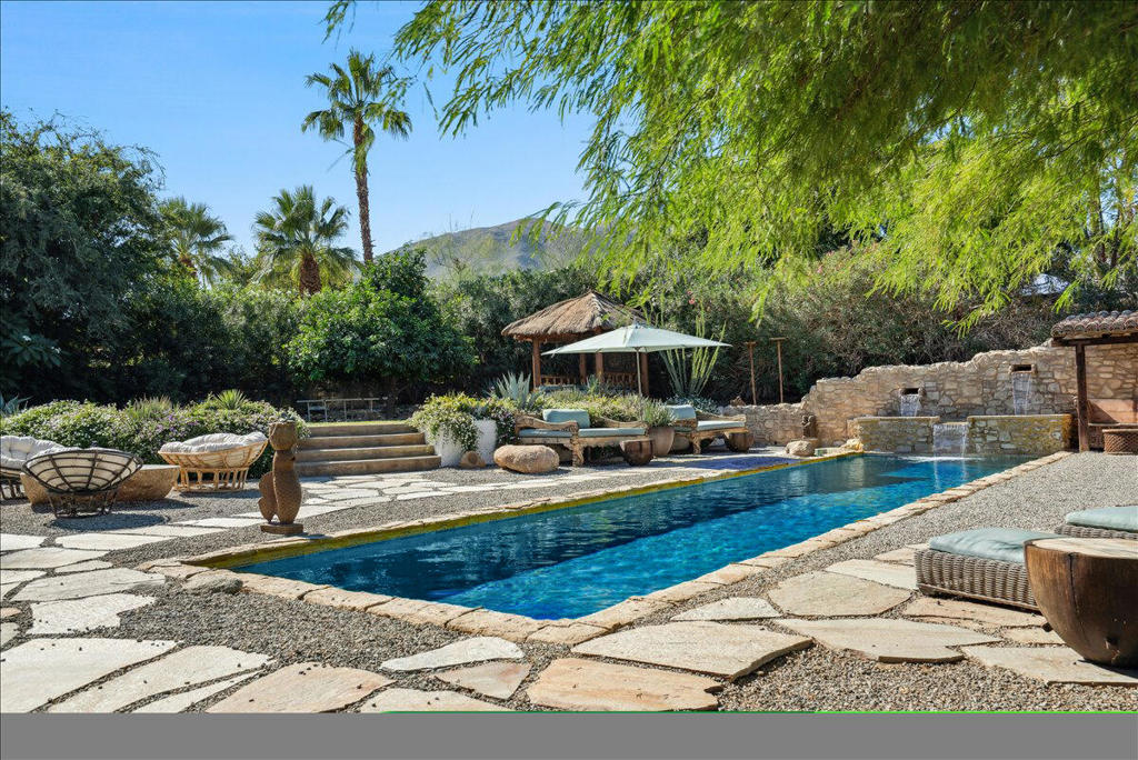 Magnesia Falls Cove - Residential