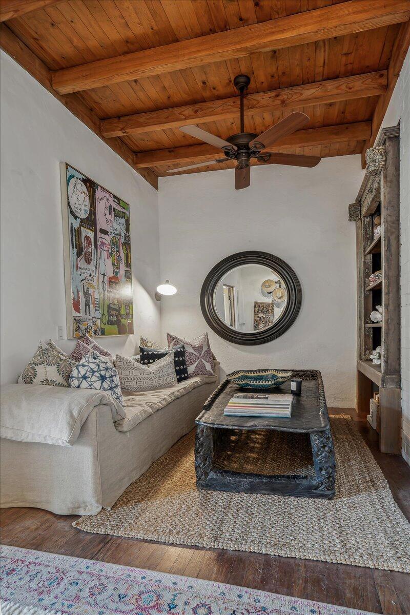 Magnesia Falls Cove - Residential