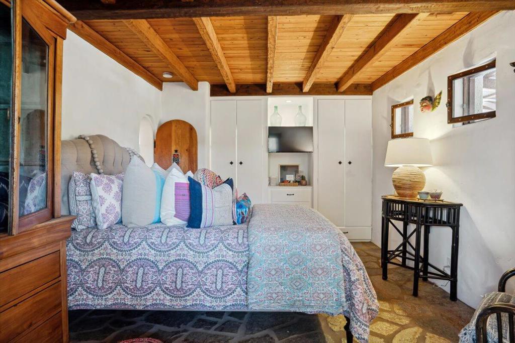 Magnesia Falls Cove - Residential