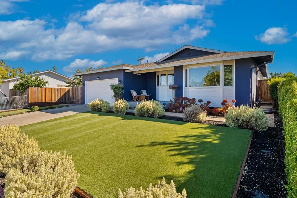 Photo of 816 Waldo Road, Campbell, CA 95008 (MLS # ML82024812)