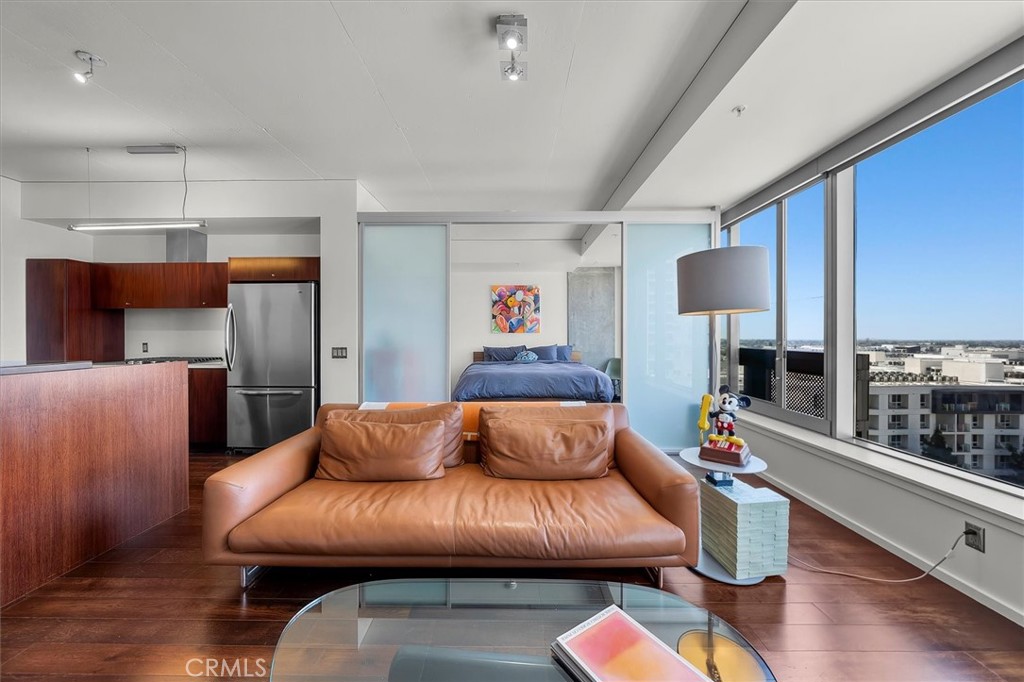 1155 S Grand Avenue 1103