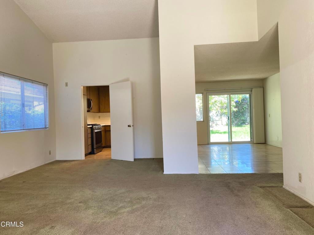 6275 Calle Bodega