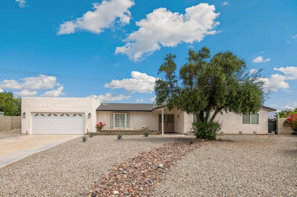 Photo of 3096 N Greg Circle, Palm Springs, CA 92262 (MLS # 219146539DA)