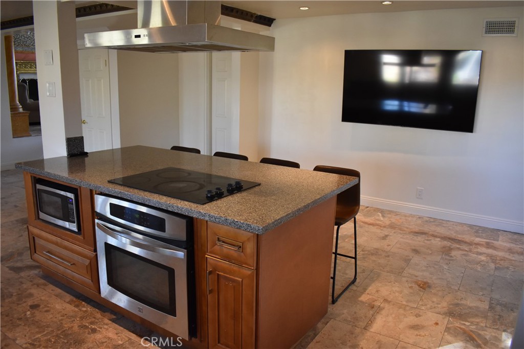 15862 Caltech Circle