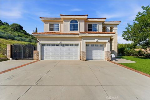 Photo of 1717 Van Dusen Road, La Verne, CA 91750 (MLS # CV26026114)