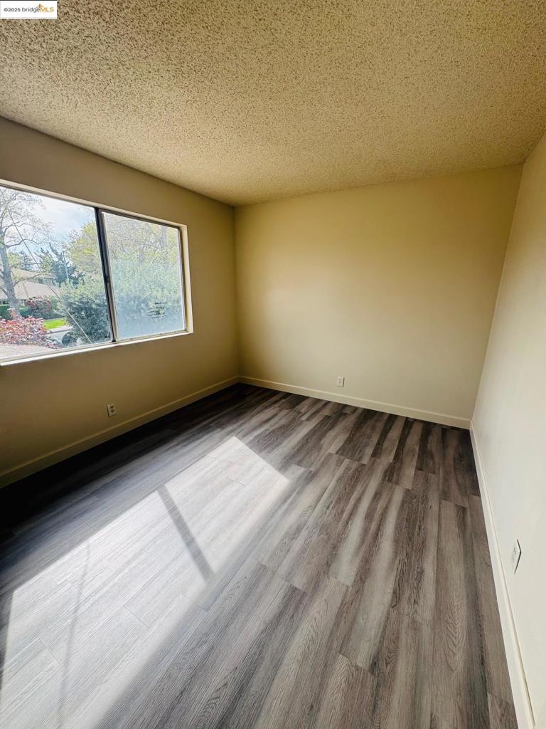 DEL RIO CONDOS - Residential