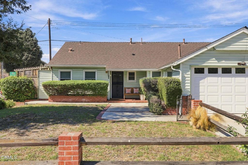 3899 Maple Street