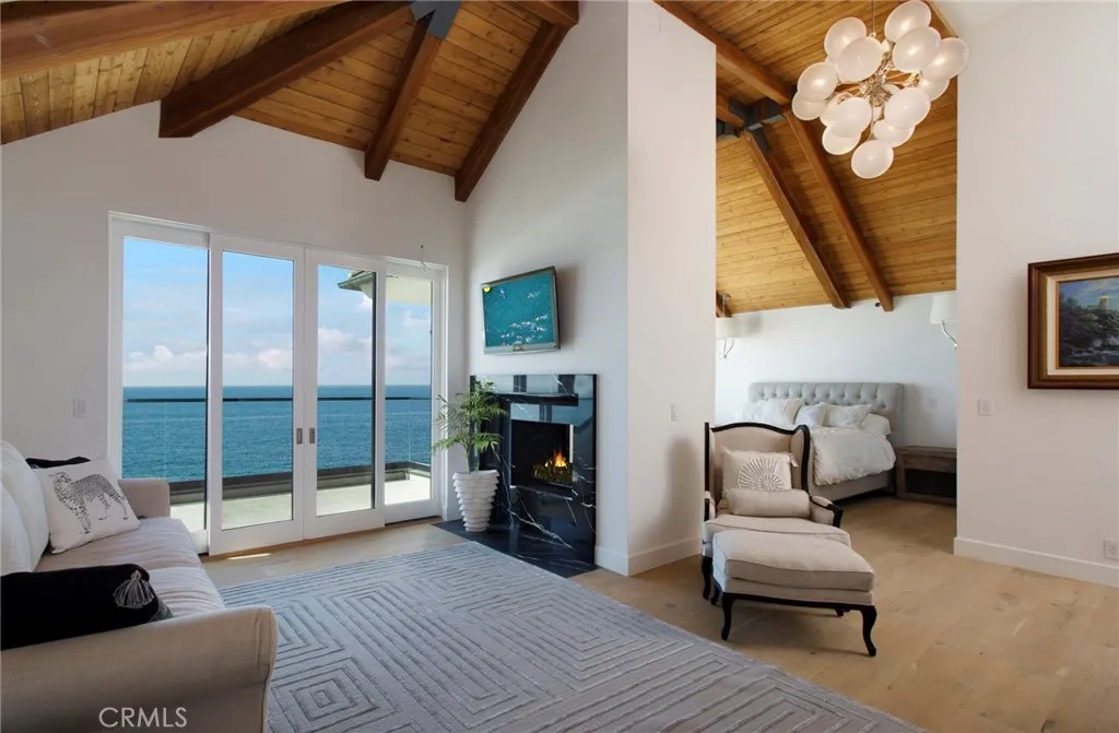 Dana Point, California 92629, United States, 4 Bedrooms Bedrooms, ,5 BathroomsBathrooms,Residential,Active,231785