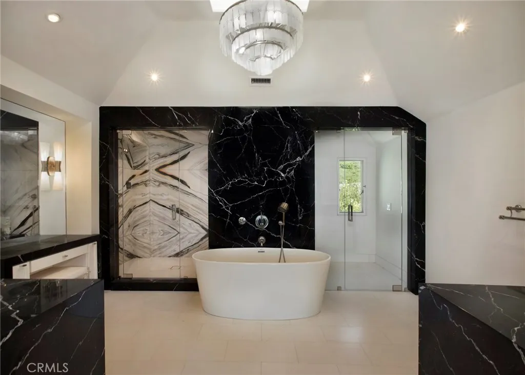 Dana Point, California 92629, United States, 4 Bedrooms Bedrooms, ,5 BathroomsBathrooms,Residential,Active,231785