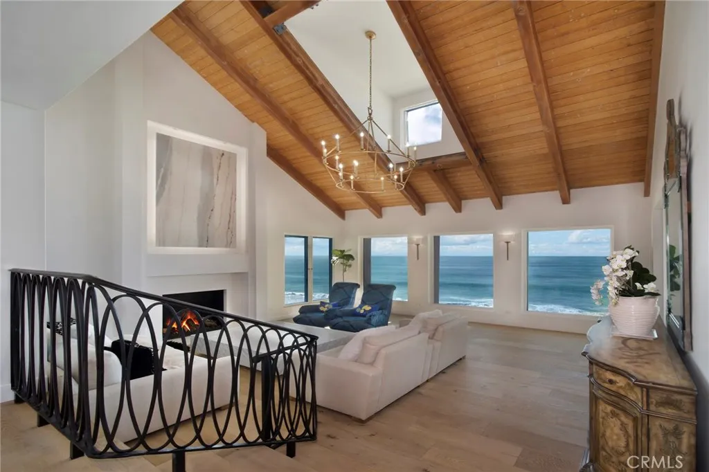 Dana Point, California 92629, United States, 4 Bedrooms Bedrooms, ,5 BathroomsBathrooms,Residential,Active,231785