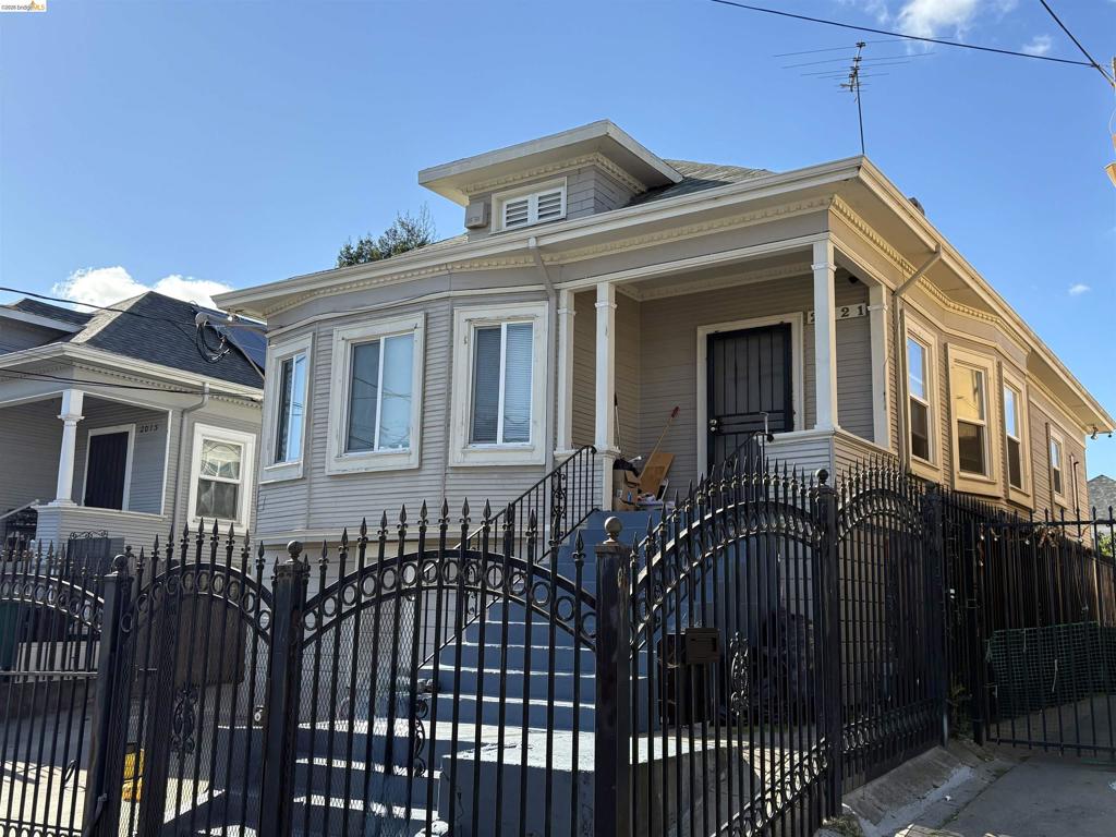2021 Mitchell St