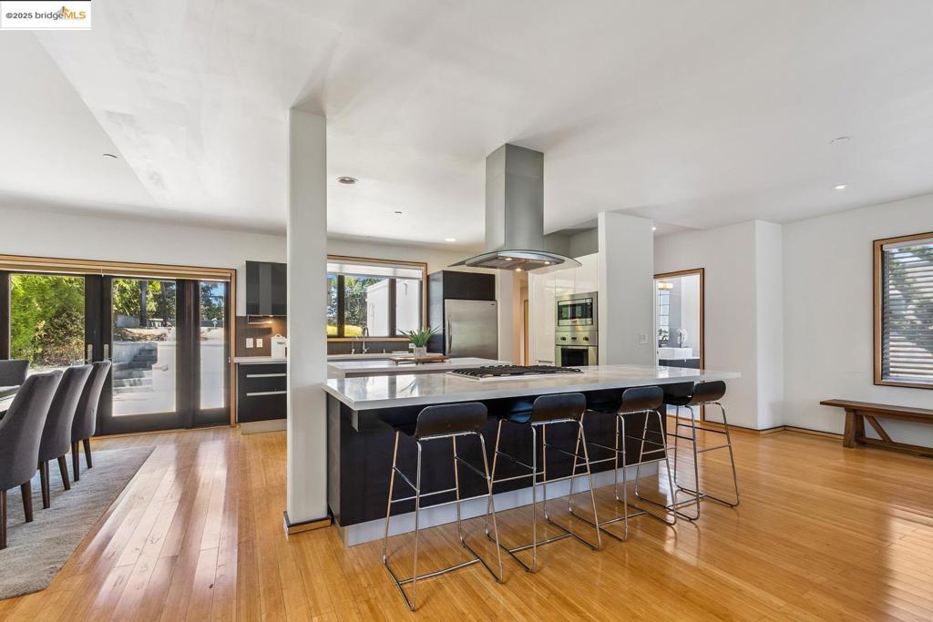 BURLINGAME - Residential