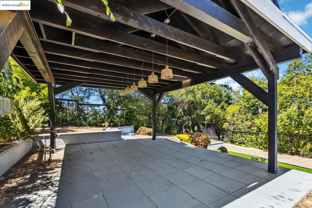 BURLINGAME - Residential