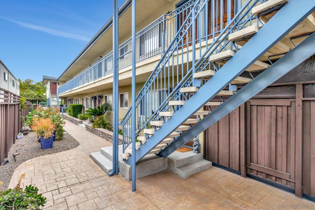 4834 W Mountain View Dr Unit 12