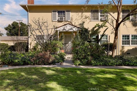 Photo of 527 E Maple St, Glendale, CA 91205 (MLS # BB26034619)