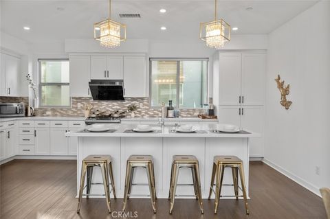 158 Placemark Irvine CA 92614