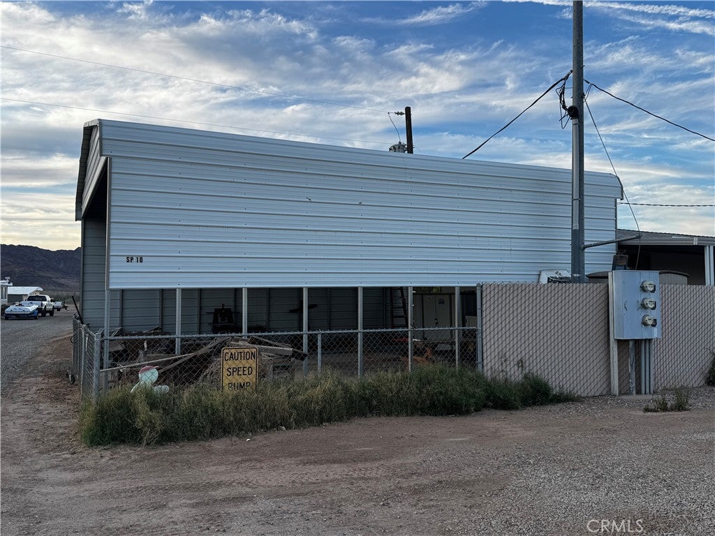42500 Highway 95 10