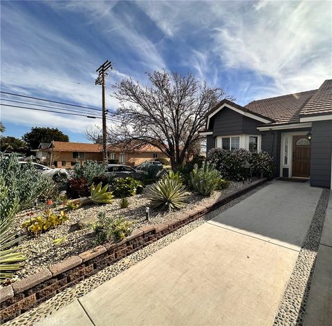 Photo of 21100 Vintage St, Chatsworth, CA 91311 (MLS # OC26083177)