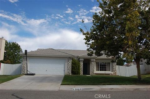 Photo of 13087 Bennington Dr, Victorville, CA 92392 (MLS # HD25269527)