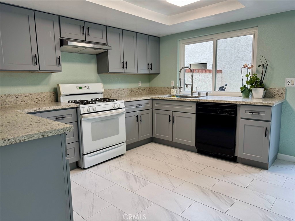 810 S San Carlos Court