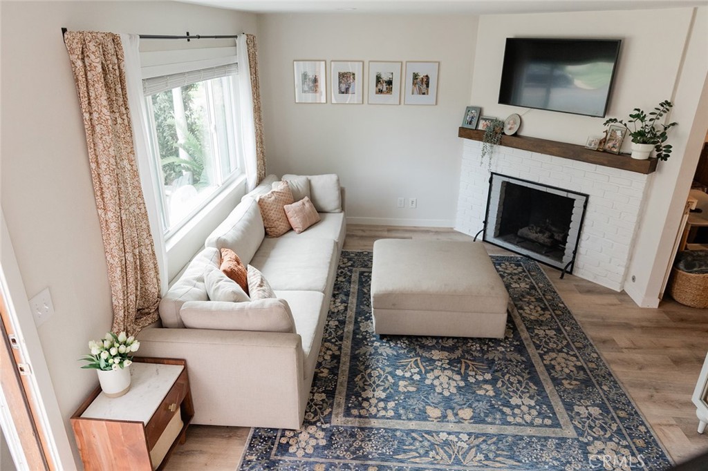 Huntington Bay (HBAY) - Residential