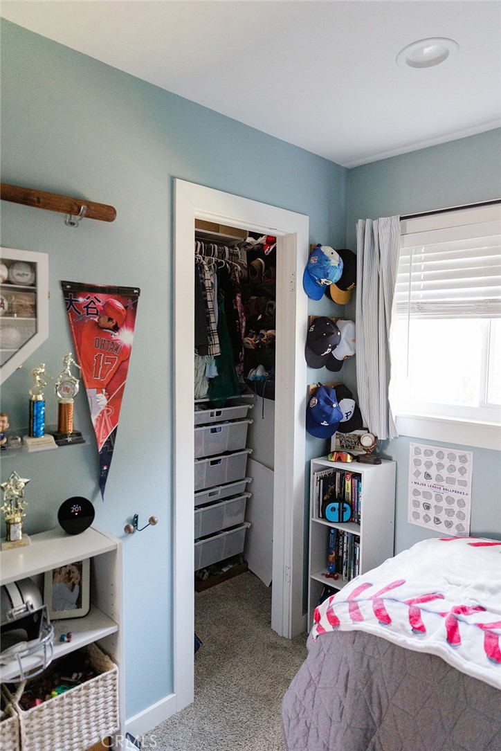 Huntington Bay (HBAY) - Residential