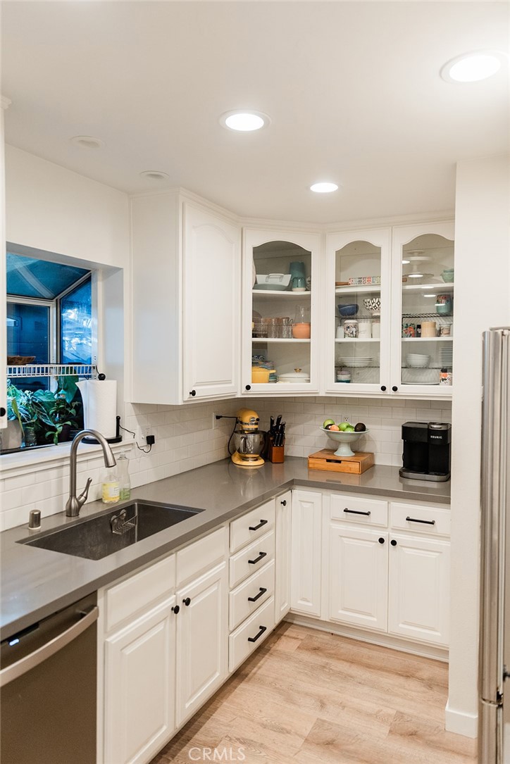 Huntington Bay (HBAY) - Residential