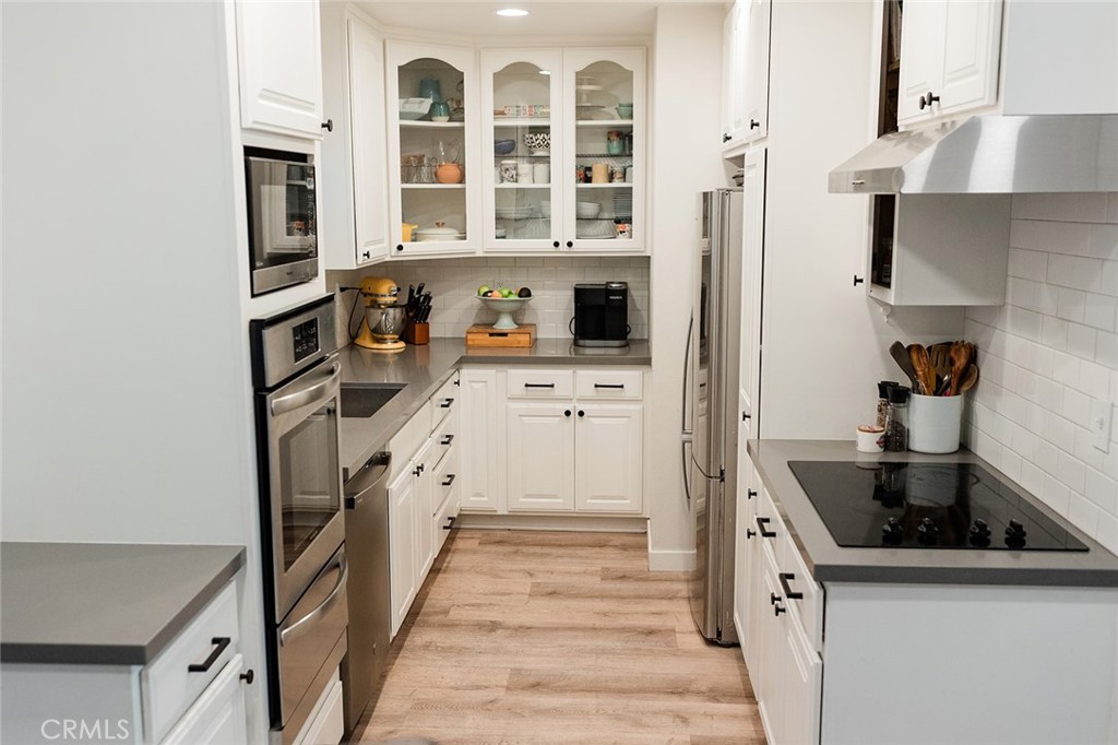 Huntington Bay (HBAY) - Residential