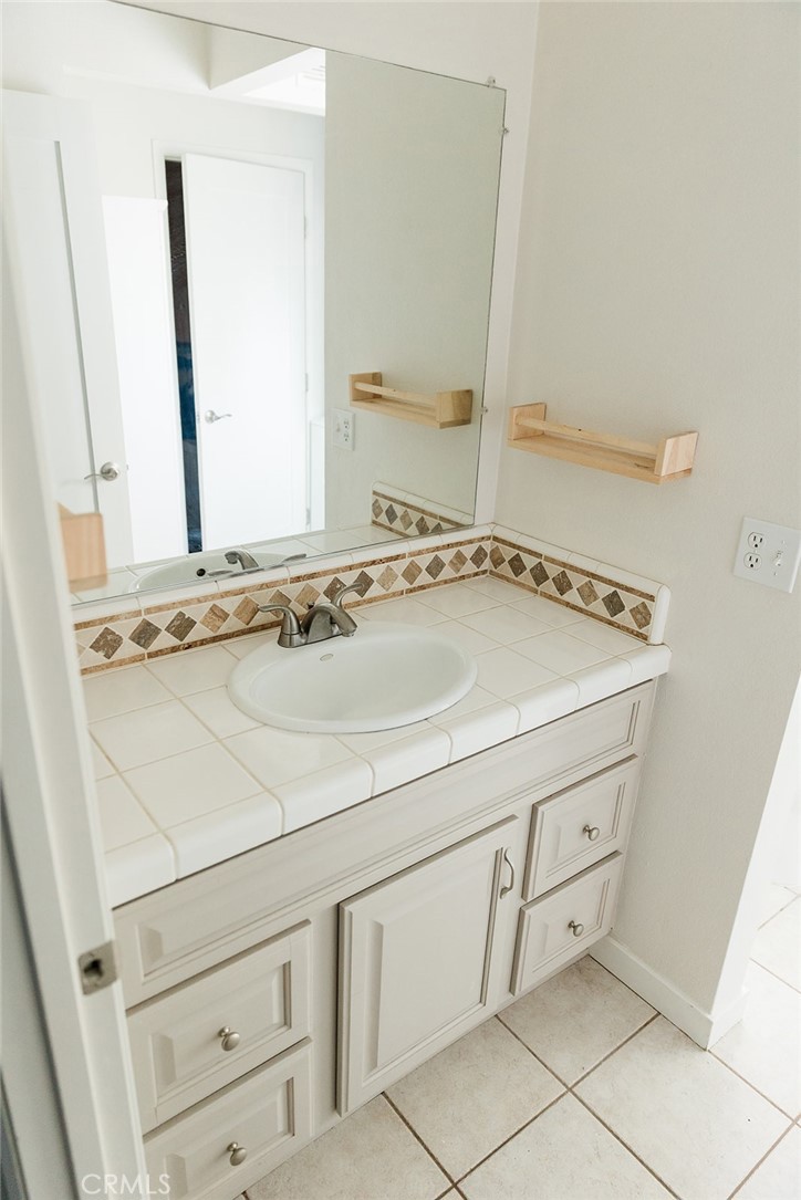 Huntington Bay (HBAY) - Residential