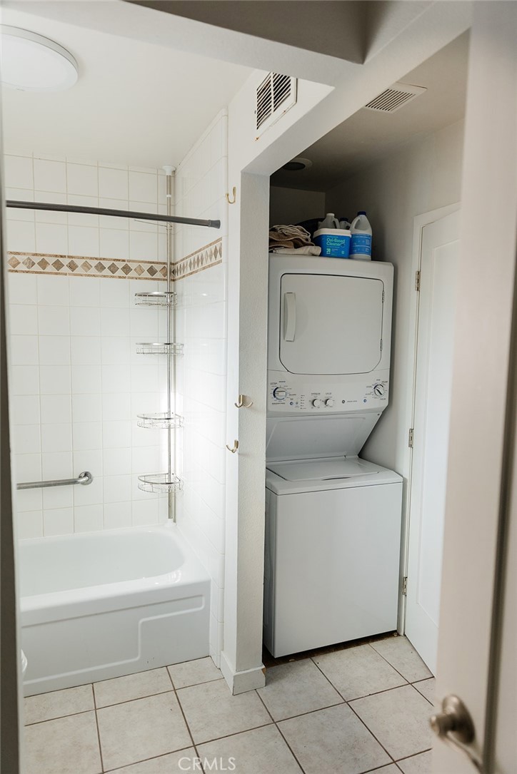 Huntington Bay (HBAY) - Residential