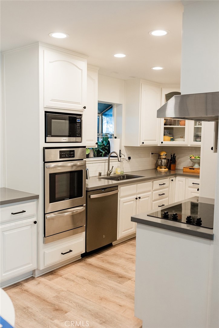 Huntington Bay (HBAY) - Residential