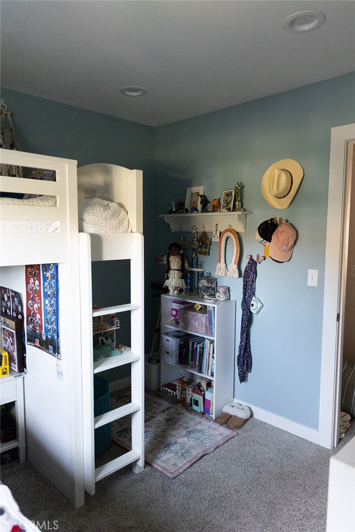 Huntington Bay (HBAY) - Residential