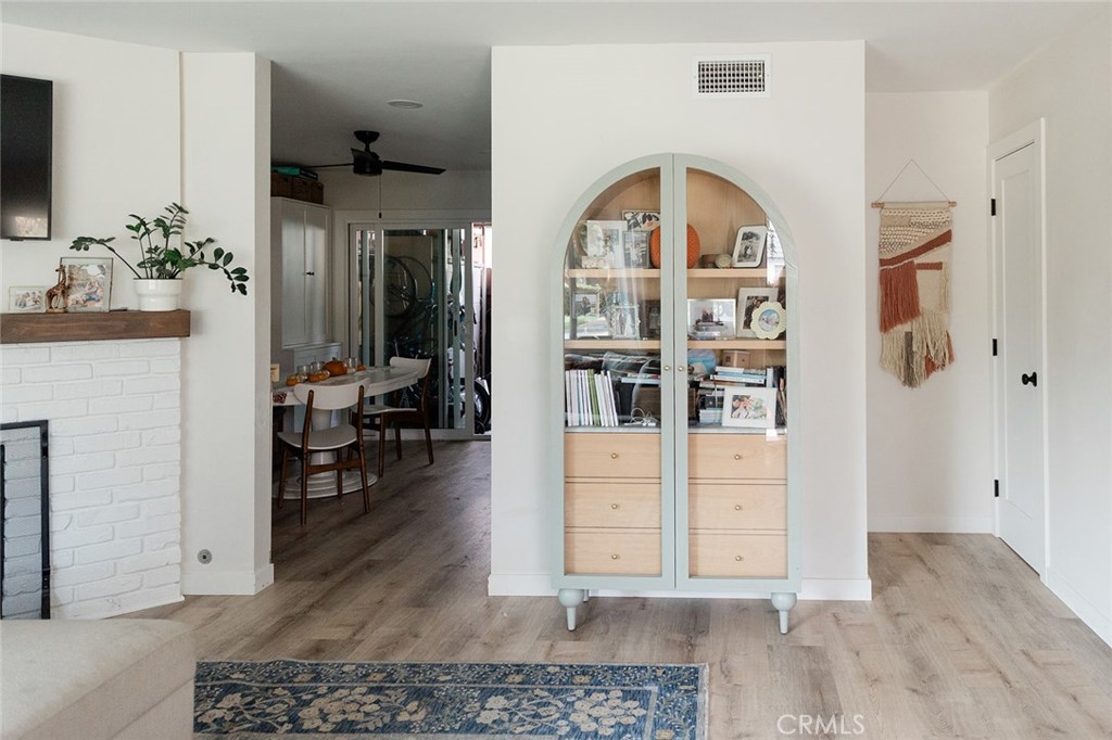 Huntington Bay (HBAY) - Residential