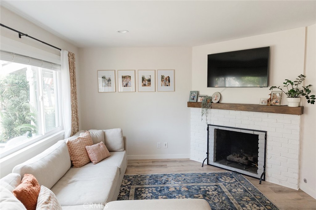 Huntington Bay (HBAY) - Residential