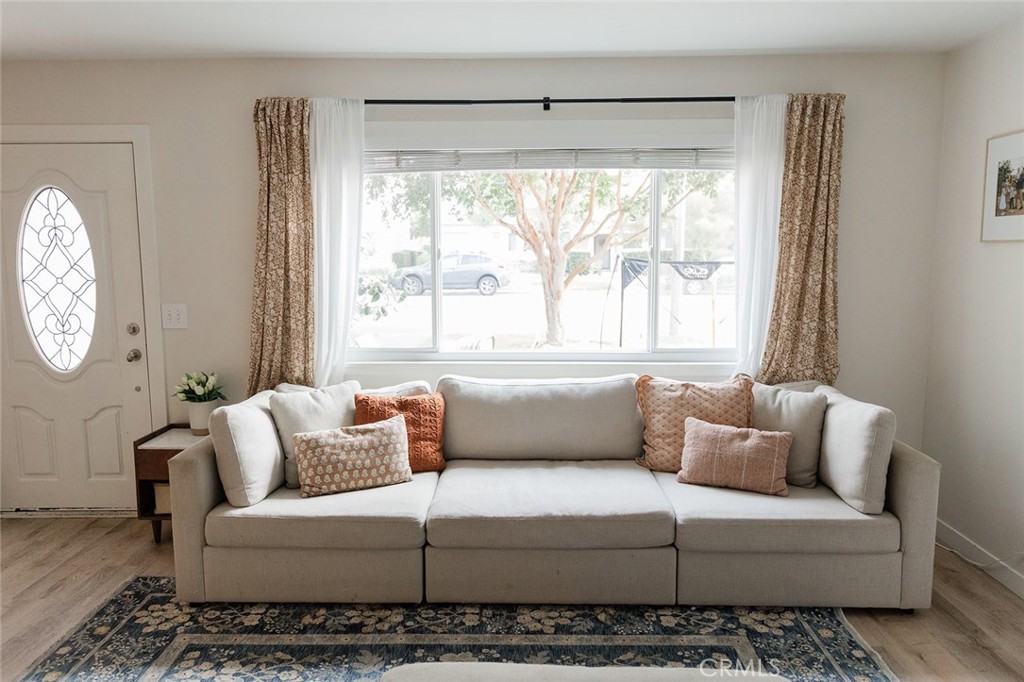 Huntington Bay (HBAY) - Residential