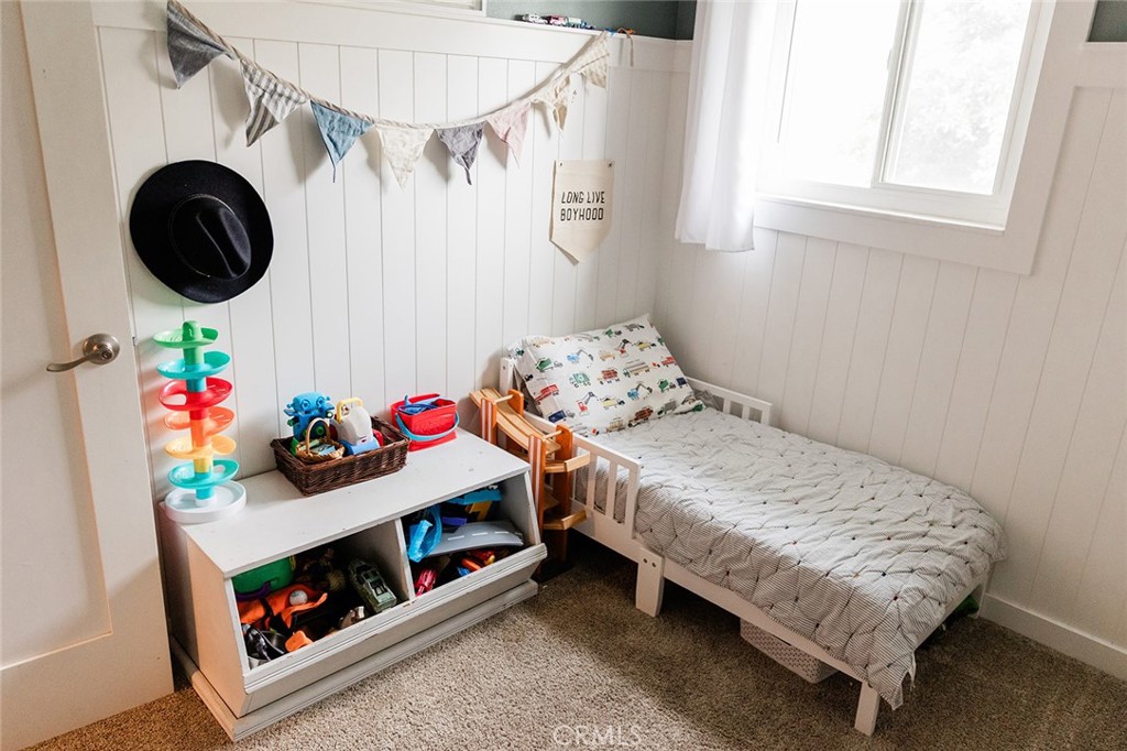 Huntington Bay (HBAY) - Residential