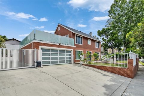 Photo of 24017 Sunset Crossing Rd, Diamond Bar, CA 91765 (MLS # WS26082520)