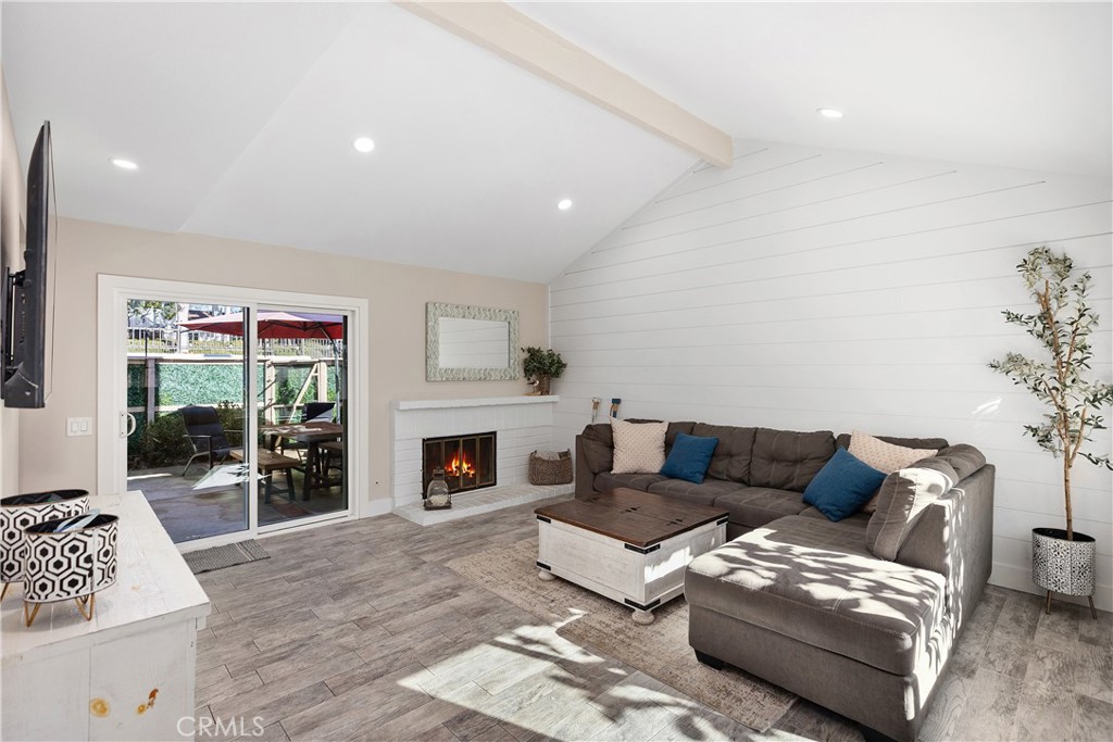 Rancho Monterey (RM) - Residential