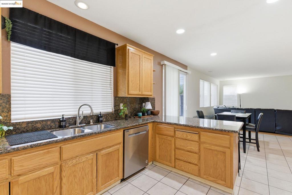 LONE TREE ESTS - Residential