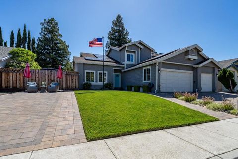 Photo of 15915 La Escuela Court, Morgan Hill, CA 95037 (MLS # ML82046317)