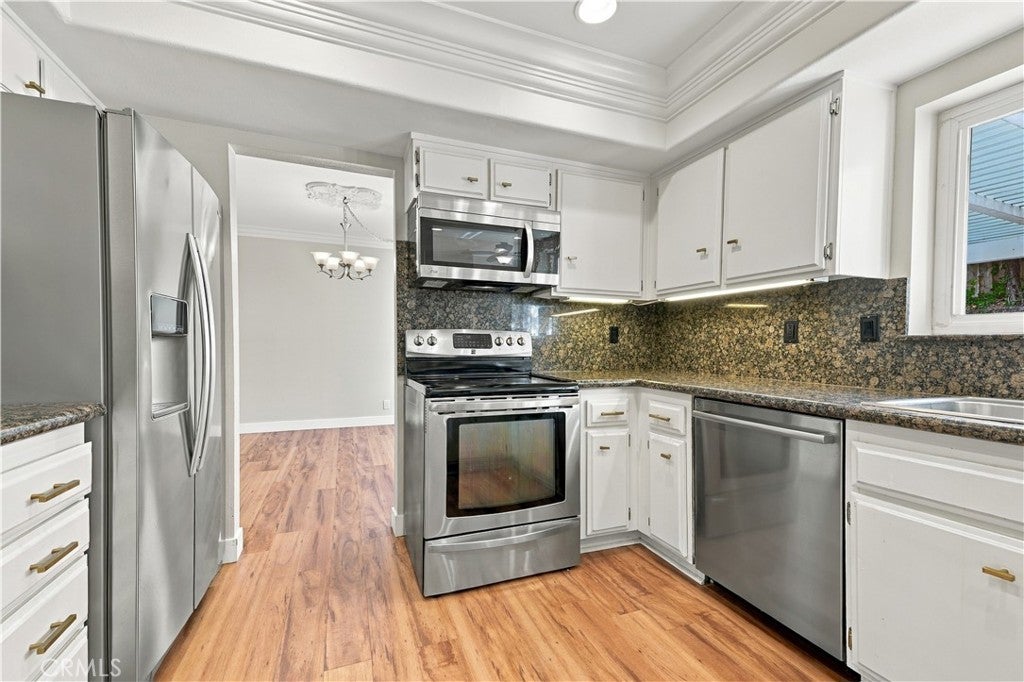 3375 Hidden Creek